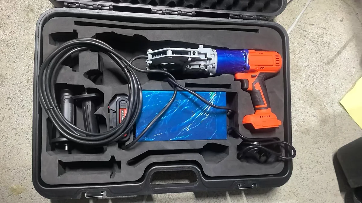 SDX-6ET turnbuckle wrench and supplied components arranged in a fitted carrying case